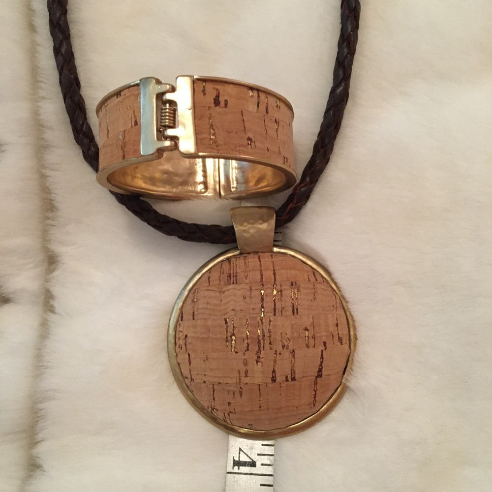 2 Pc Cork Necklace & Bracelet chicos EUC
